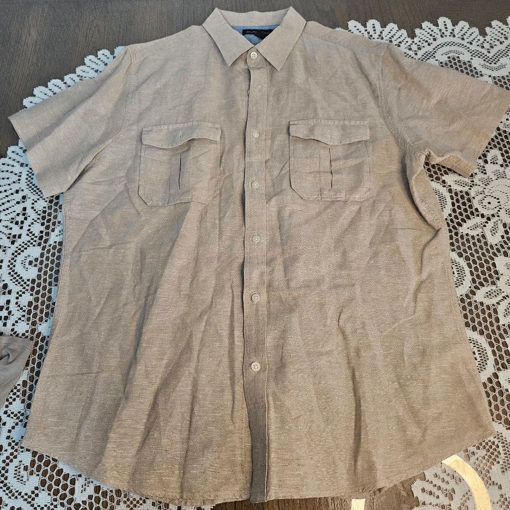 Banana Republic button down top for men NWOT